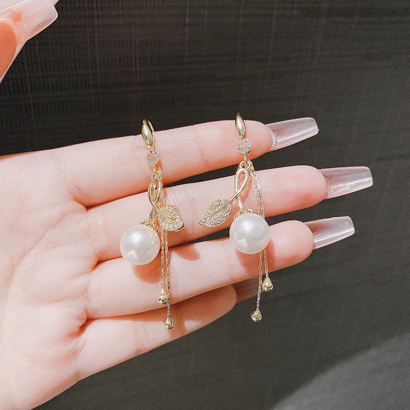 Women's Frosted Pearl Diamond Leaf Delicate French Earrings