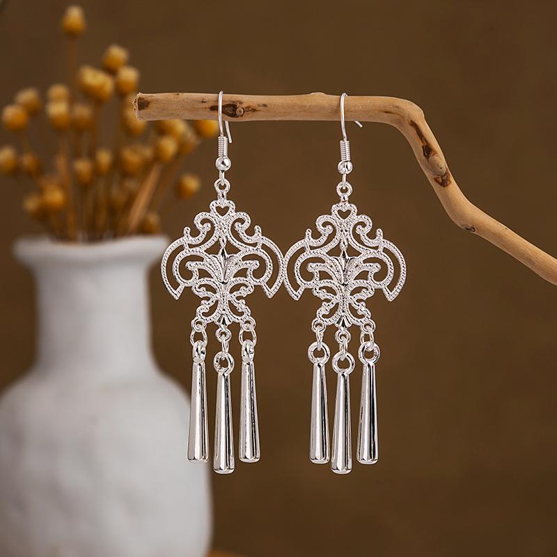 Hollowed Fashion Exotic Retro Artistic Classical Earrings