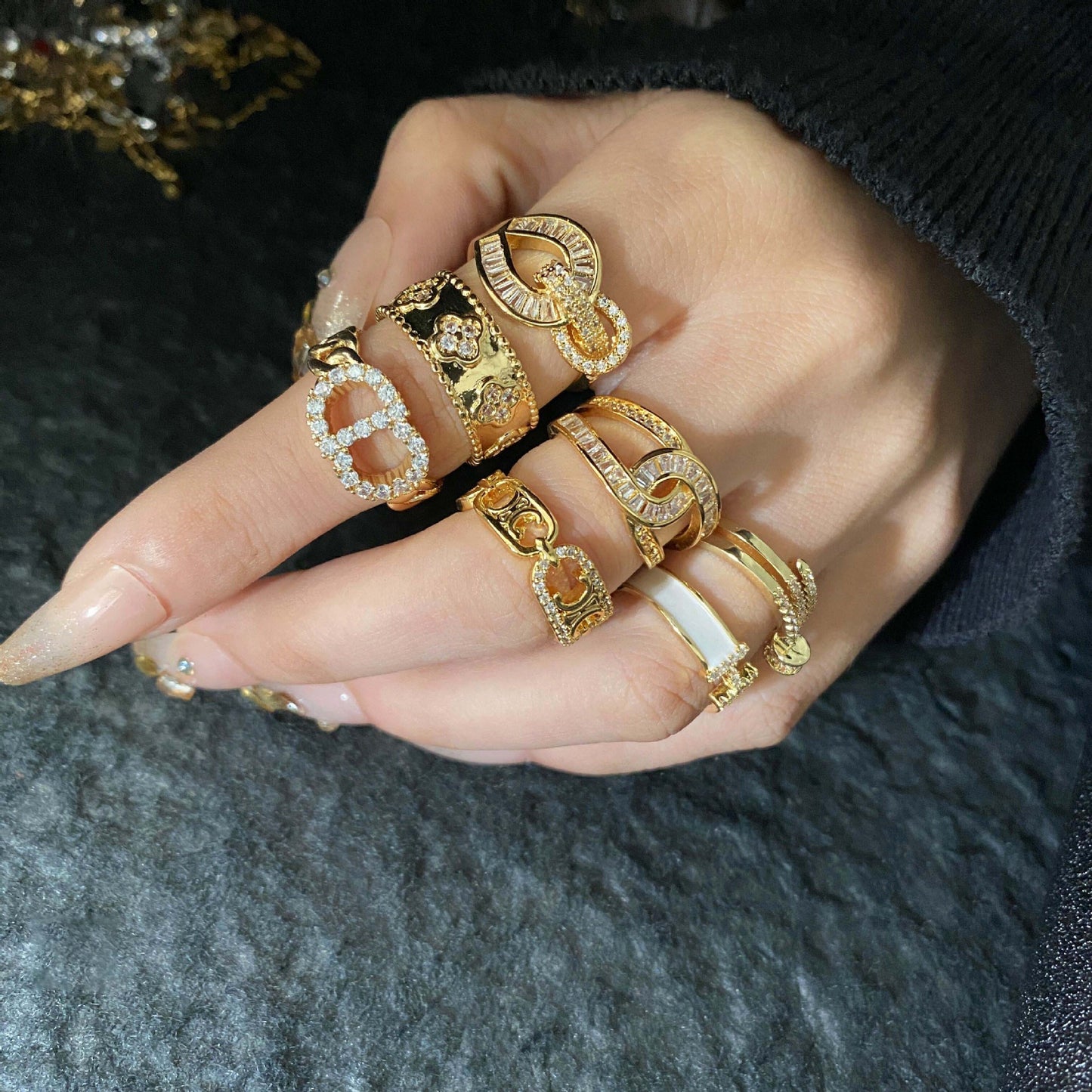 Hollow Zircon Roman Female Cold Style Couple Design Rings