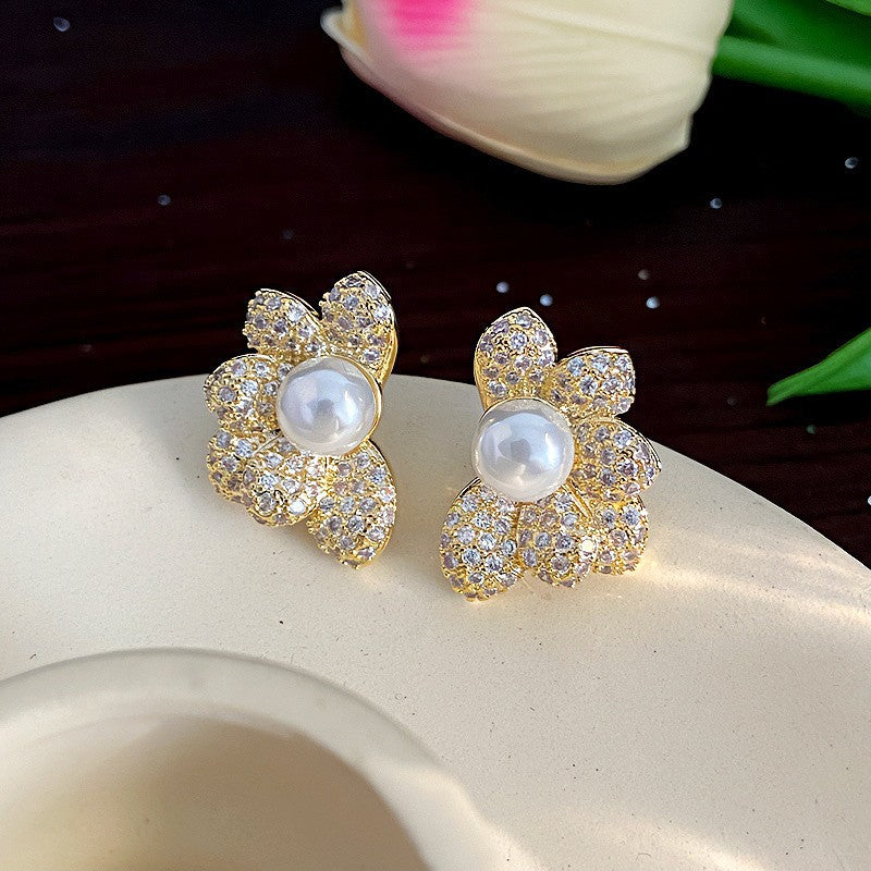 Shining Diamond Irregular Round Female Special Earrings