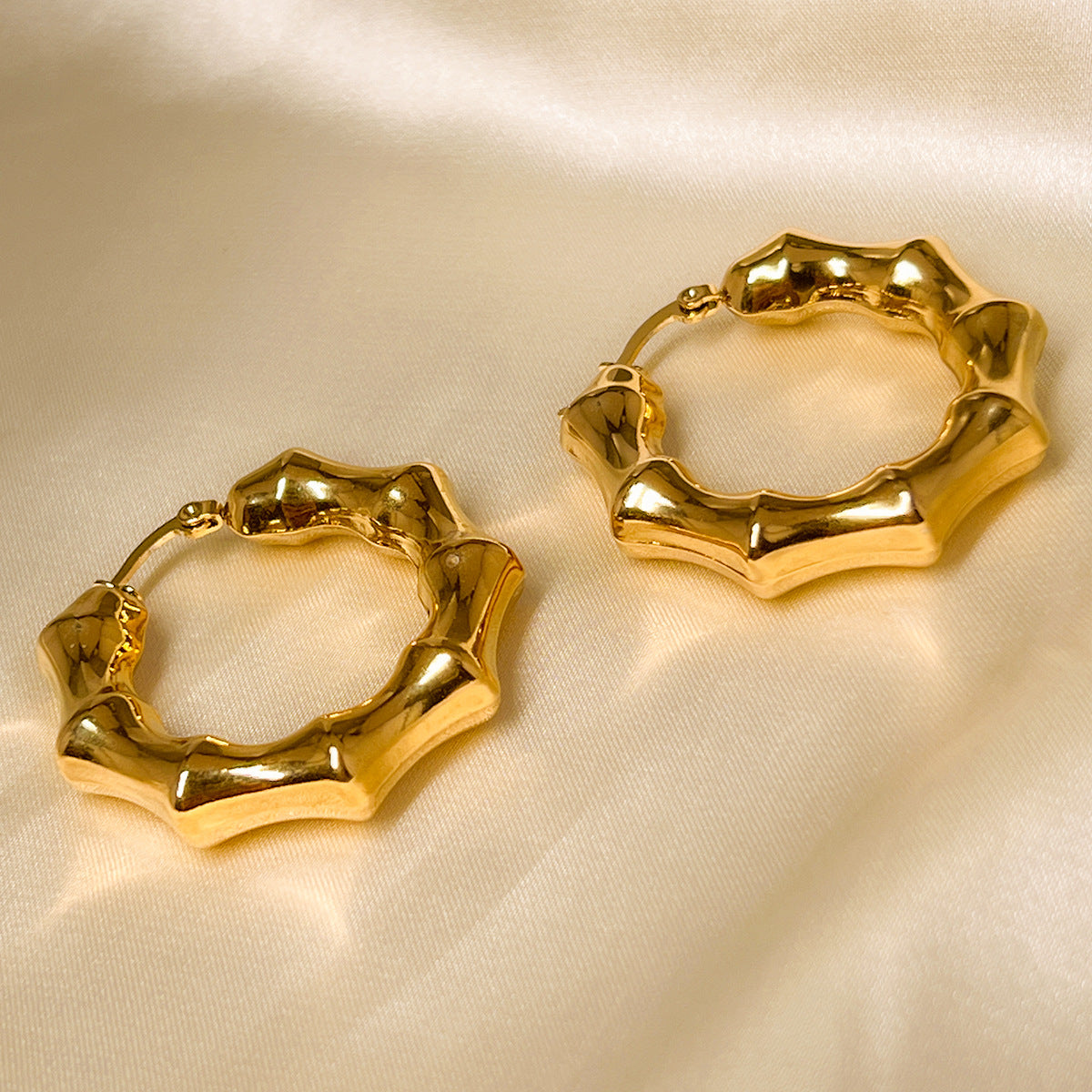 Summer High-grade Exaggerated Metallic Titanium Steel Gold-plated Earrings