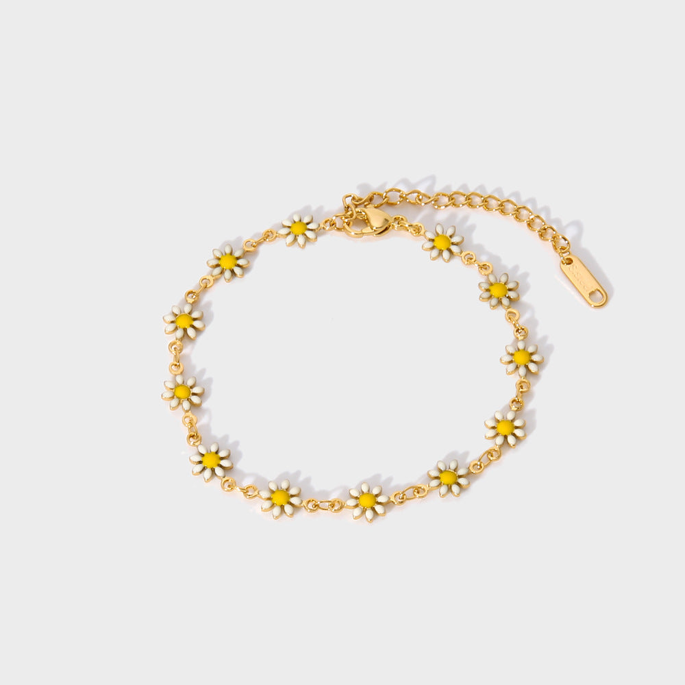 Titanium Steel Little Daisy Advanced Gold-plated Bracelets
