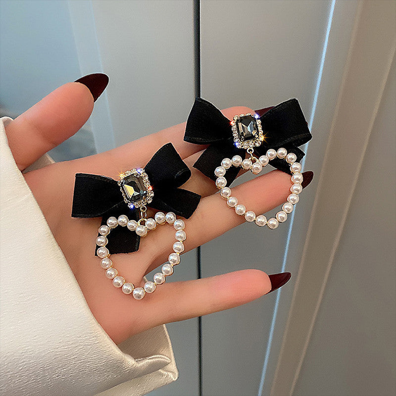 Cute Pearl Bow Large Temperament Heart-shaped Princess Ear Stud Earrings
