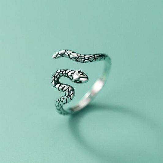 Retro Punk Distressed Snake Flower Personality Rings