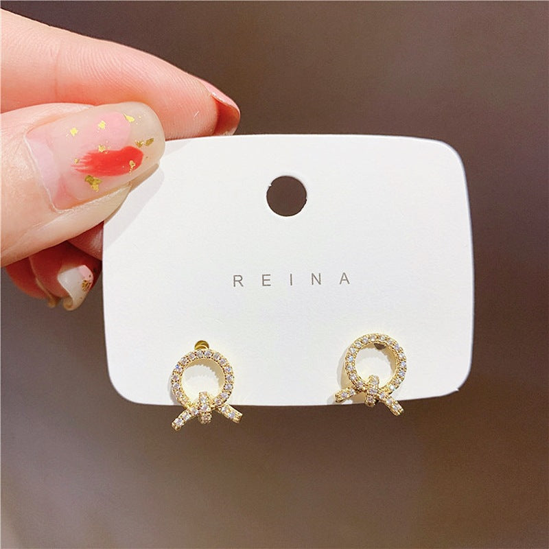 Women's Luxury High-grade Sier Needle Simple Elegance Earrings