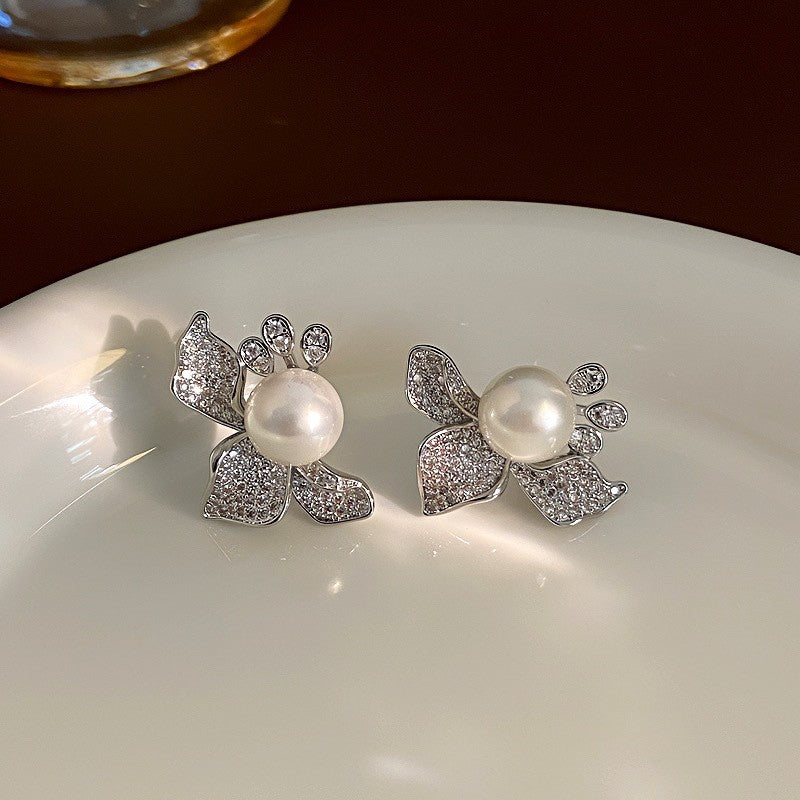 Shining Diamond Irregular Round Female Special Earrings