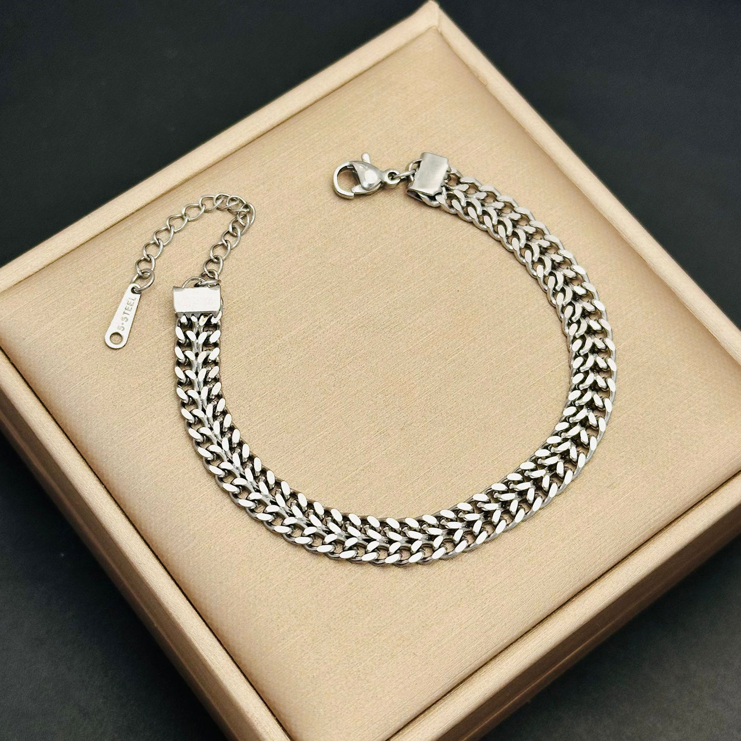 Simple Retro Minority Thick Chain Gold Fashion Advanced Clavicle Necklaces