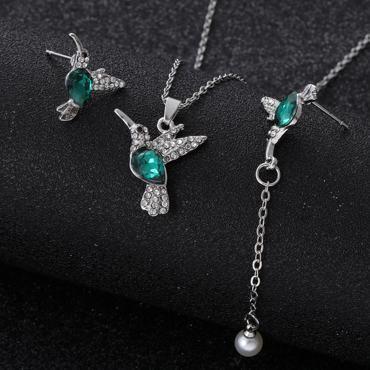 Women's Bird Wings Flying Water Drop Crystal Pearl Tassel Two-piece Clavicle Jewelry Set