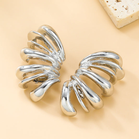 Autumn Metal Alloy Exaggerated Female Spring Flower Earrings