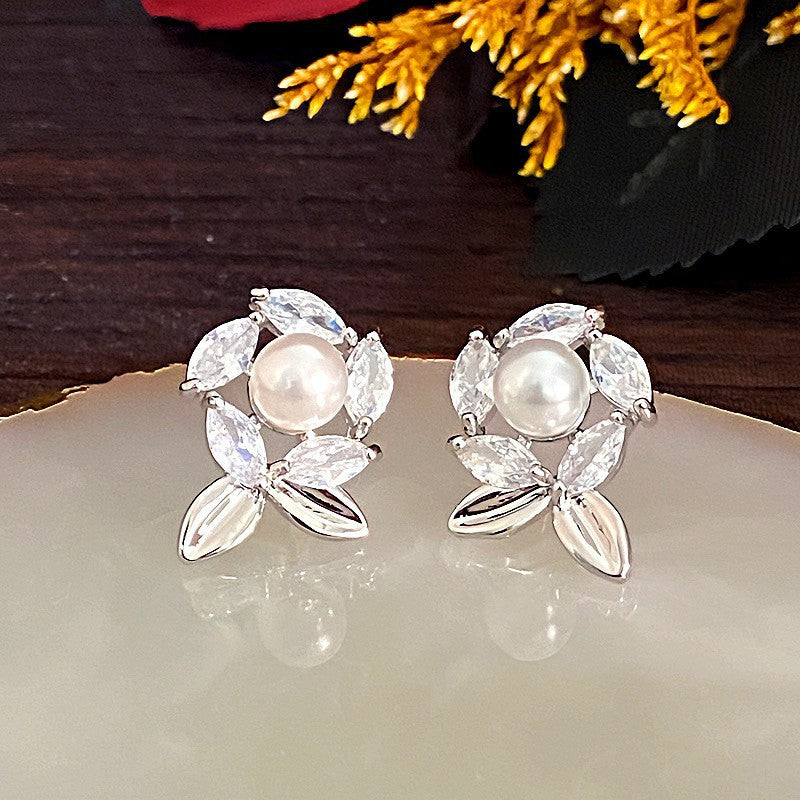 Shining Diamond Irregular Round Female Special Earrings