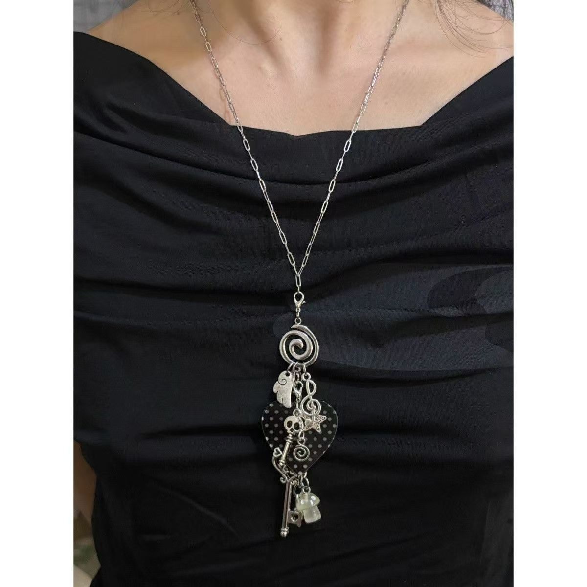 Note Sweet Culture Long Sweater Chain Wind Necklace