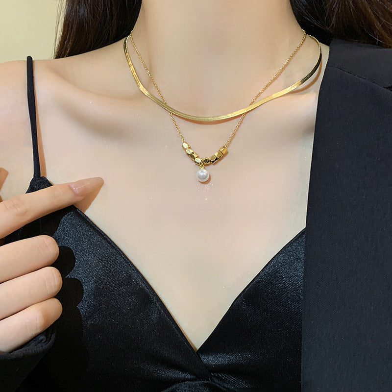 Women's Attractive Fashionable Pearl Clavicle Love Necklaces