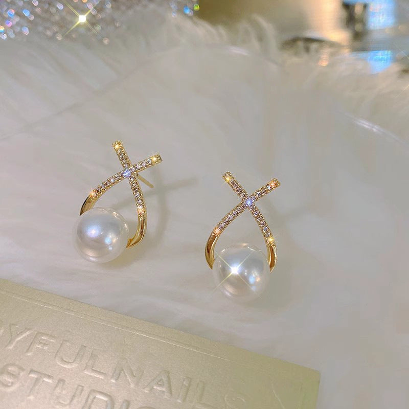 Light Luxury Diamond Female Niche Design Earrings