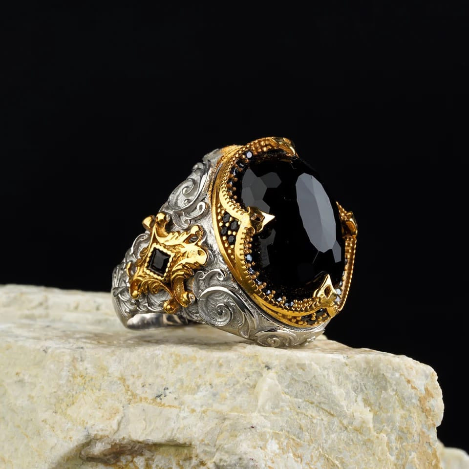 Men's Ornament Snakelike Winding Black Flat Gemstone Vintage Rings