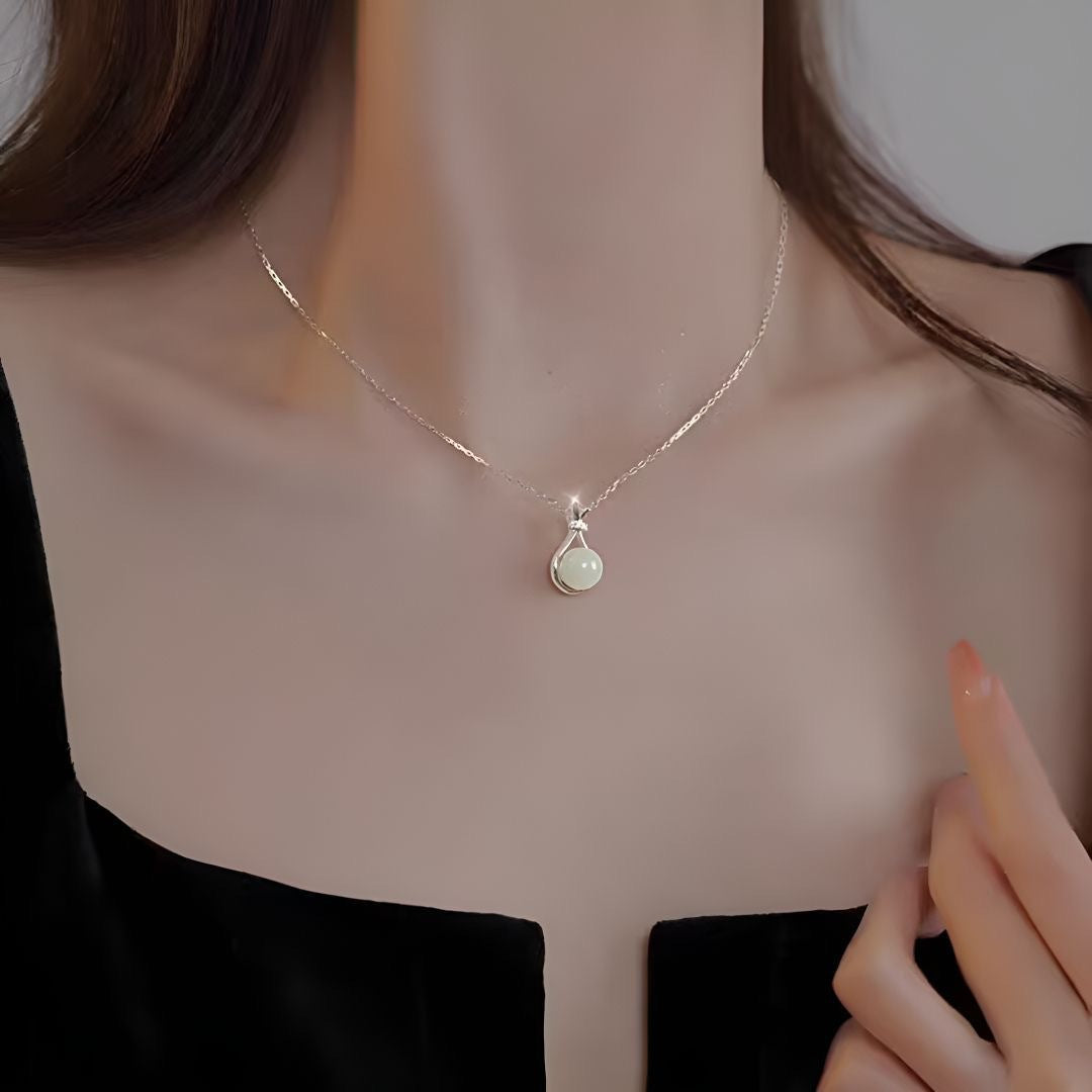 Light Green Lucky Bag Jequirity Bean Clavicle Chain Friend Holiday Necklace
