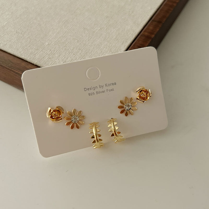 Women's Needle Unique Small Exquisite Set Ear Earrings