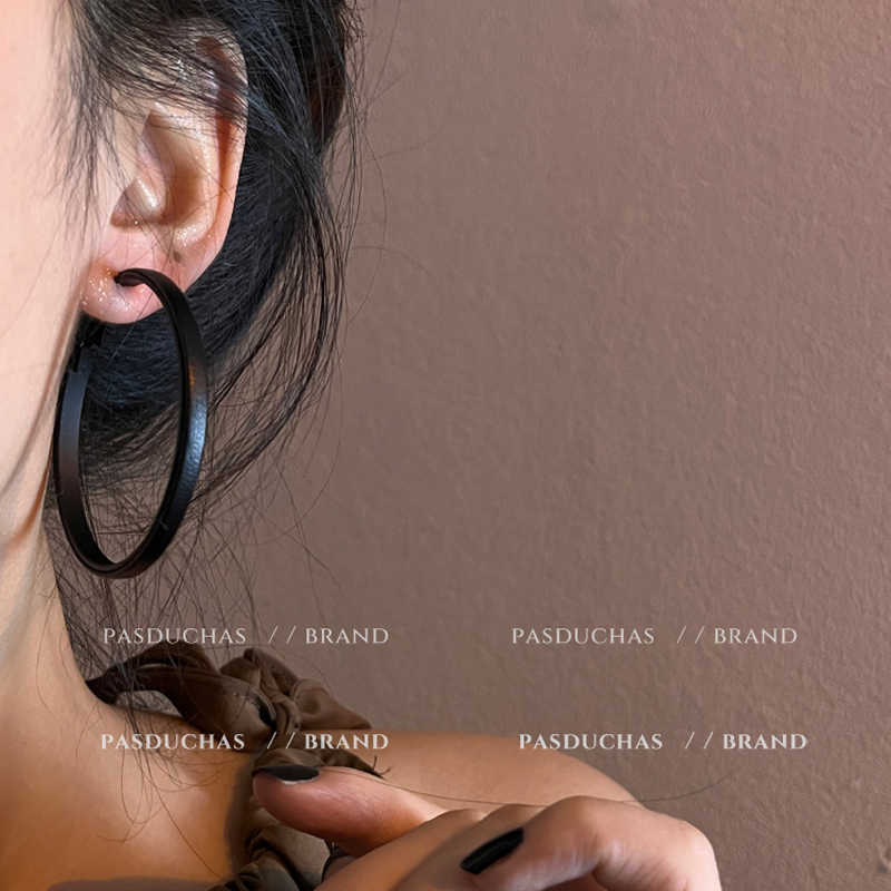 Atmosphere Hoop Design High Class Elegant Earrings