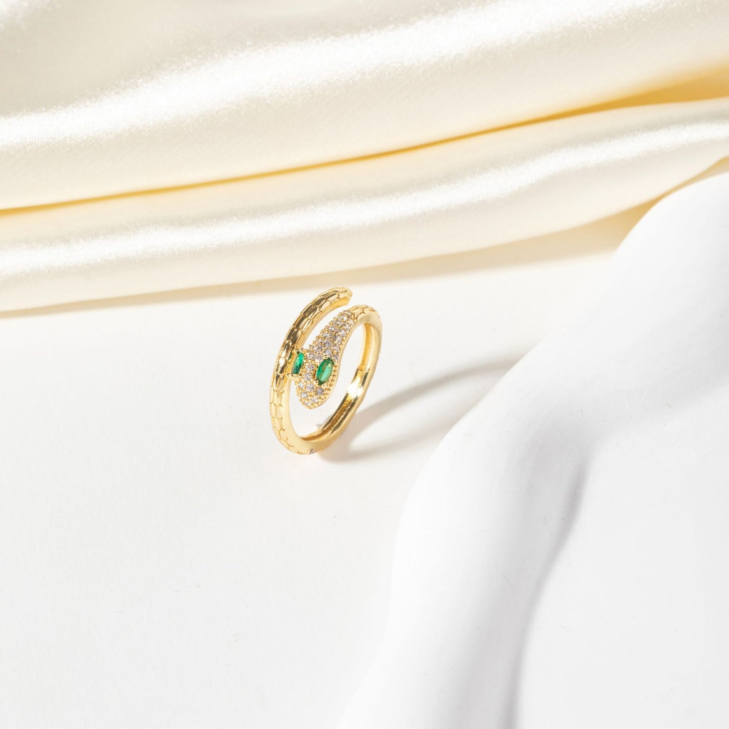 Luxury Micro Inlaid Zircon Personality Snake Rings