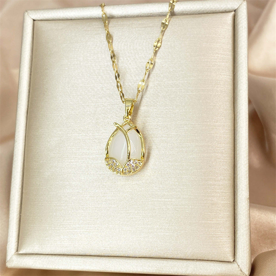 Jade Tulip Light Luxury Design Fresh Flowers Necklaces