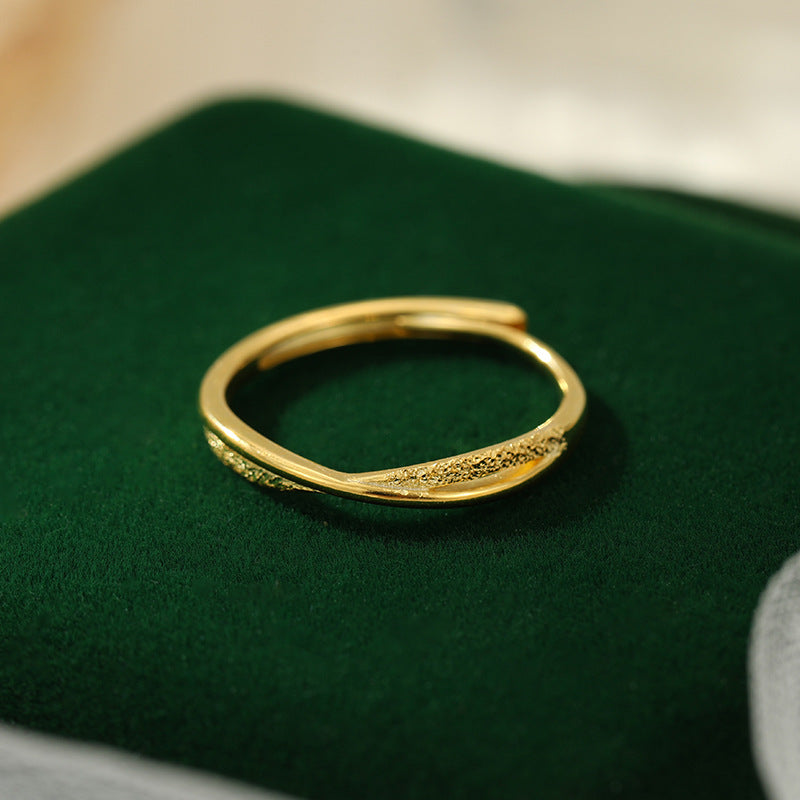 Under Banyan Tree Female Minimalist Niche Rings