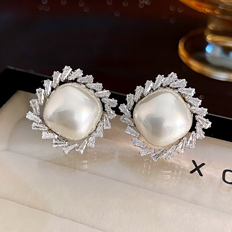 Shining Diamond Irregular Round Female Special Earrings