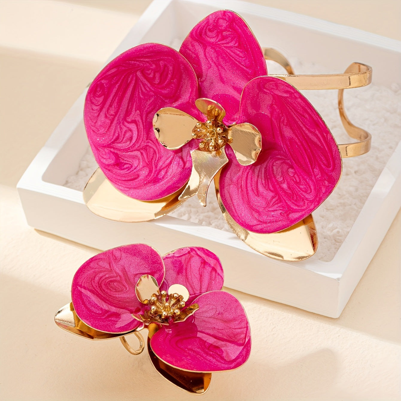 Sweet Fashion Lady's Flower Ear Light Jewelry Set