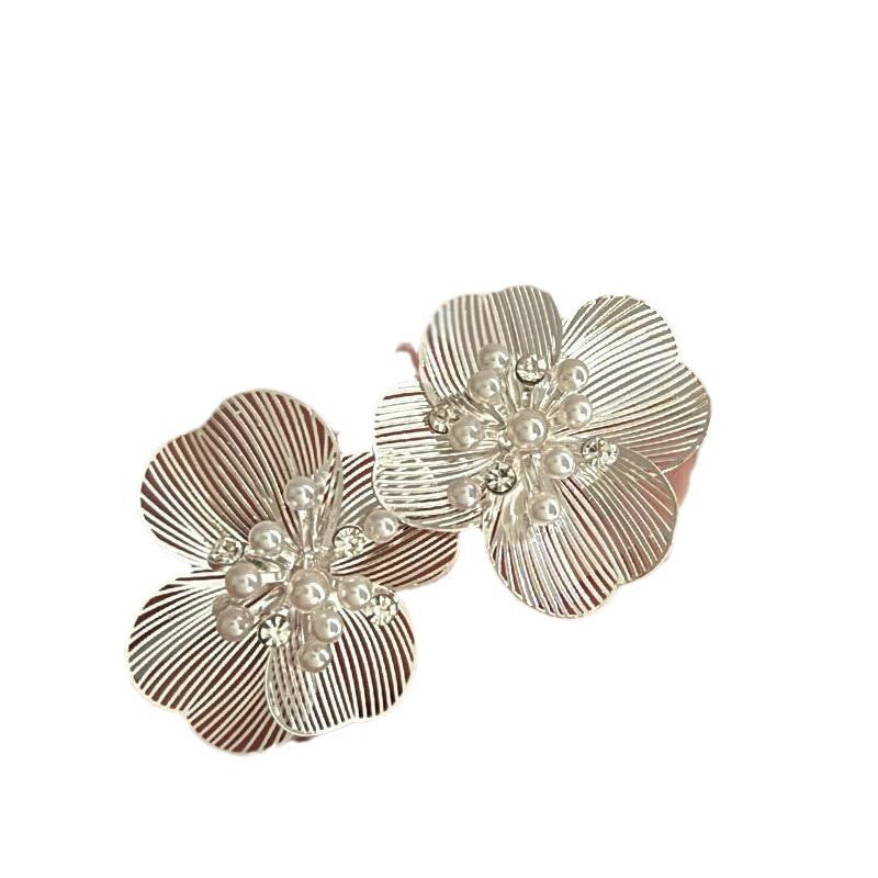 Flower Zircon Female Style Niche Design Earrings