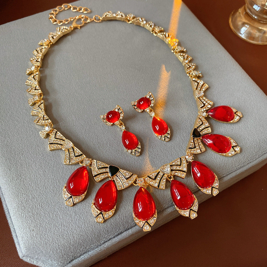 Women's Dripping Oval Tassel Exaggerated Personalized Sweater Chain Jewelry Set