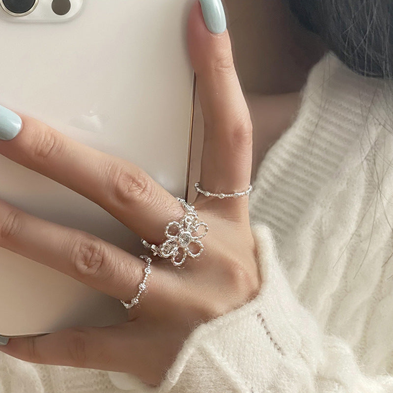 Women's Hollow Flower Open Niche Design Simple Rings