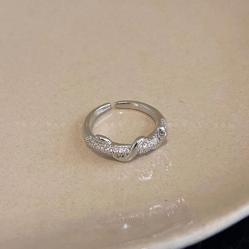 Full Diamond Light Luxury Snake Feeling Female Rings