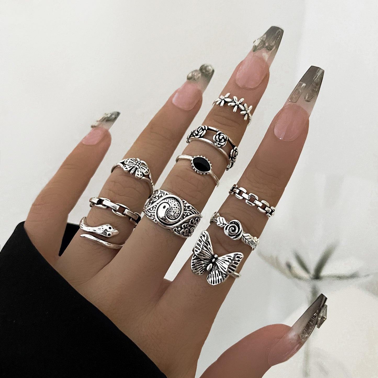 Personalized Retro Trendy Relief Elephant Geometric Rings