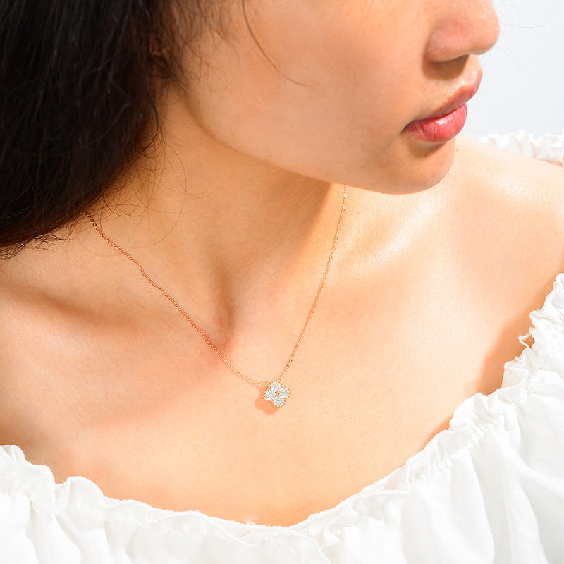 Sterling Sier Moissanite Four-leaf Clover Design Necklaces