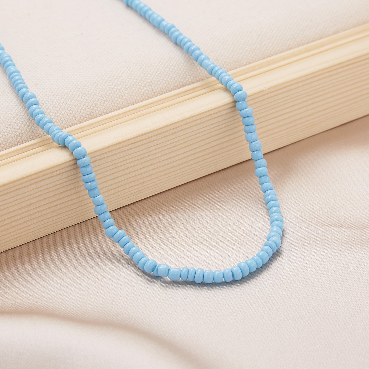 Women's High-grade Bohemian Style Beads Stringed Short Contrast Color Necklaces