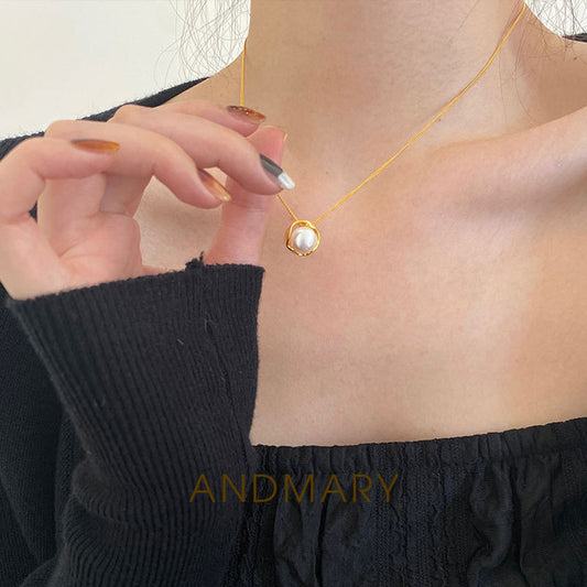 Women's Luxury Minority Advanced Design Simplicity Summer Clavicle Necklaces