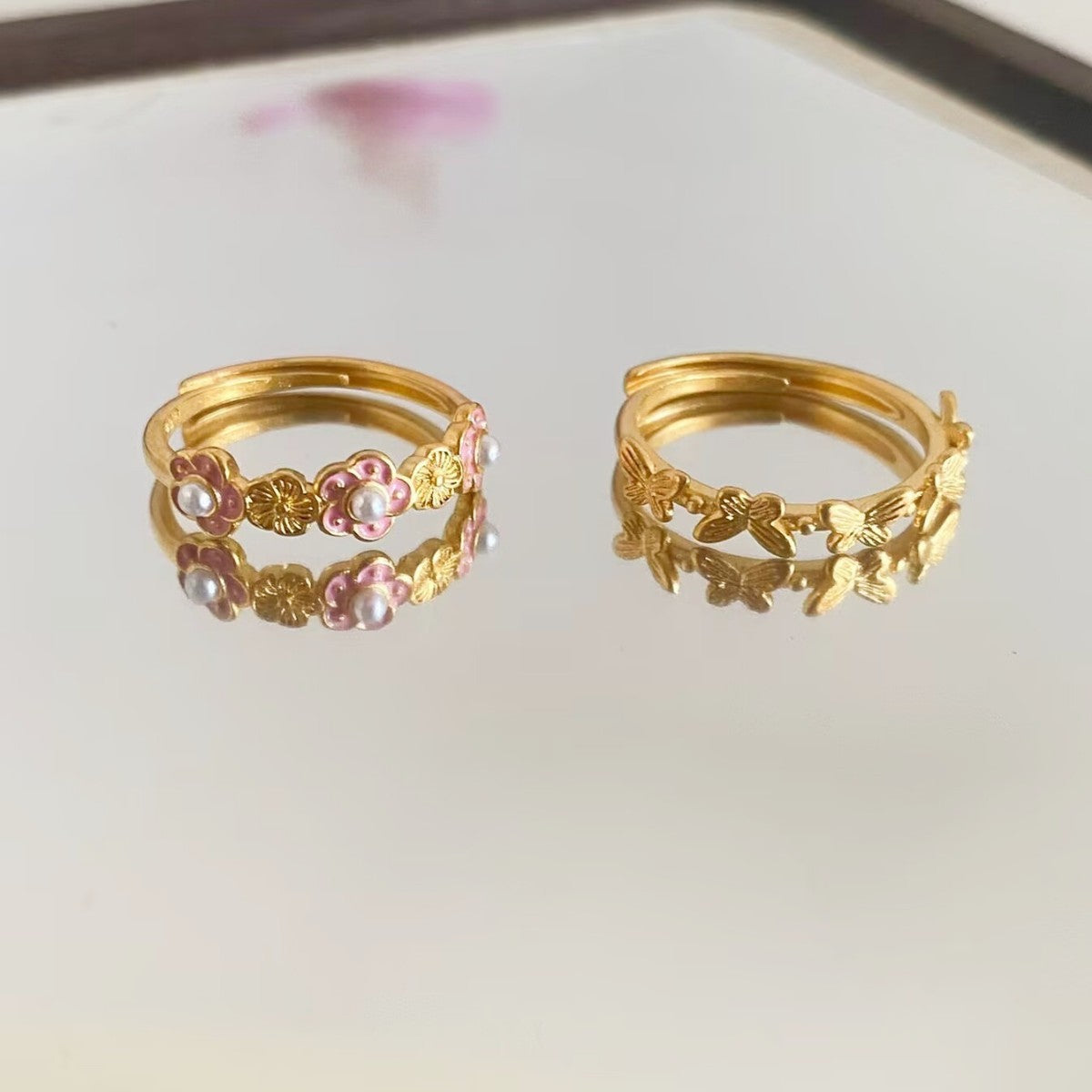 Delicate Pink Flower Butterfly Alluvial Gold Temperamental Minority Rings