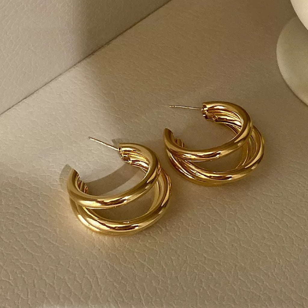 Geometric Butterfly Pearl Affordable Luxury Fashion Earrings