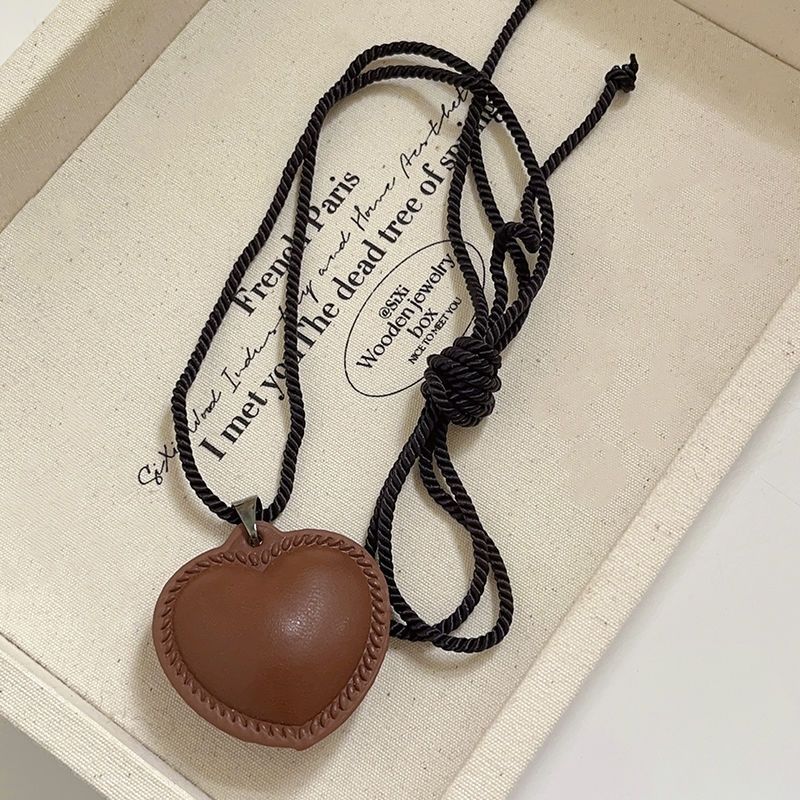 Leather Mild Luxury Retro Long Sweater Necklaces