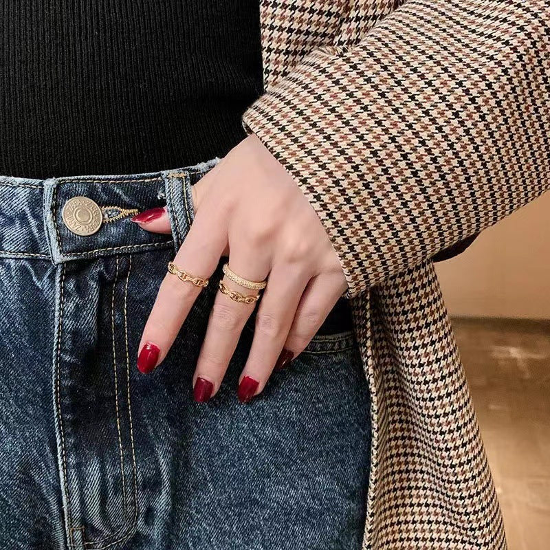 Twin High Sense Rhinestone Stitching Fashion Temperamental Rings
