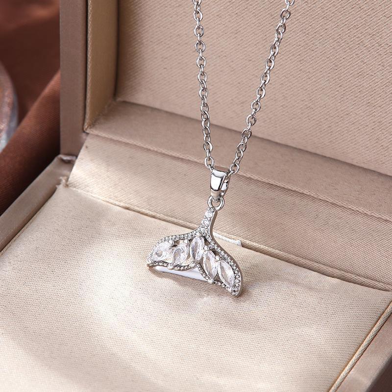 Women's Ornament High-grade Exquisite Affordable Luxury Fashion Necklaces