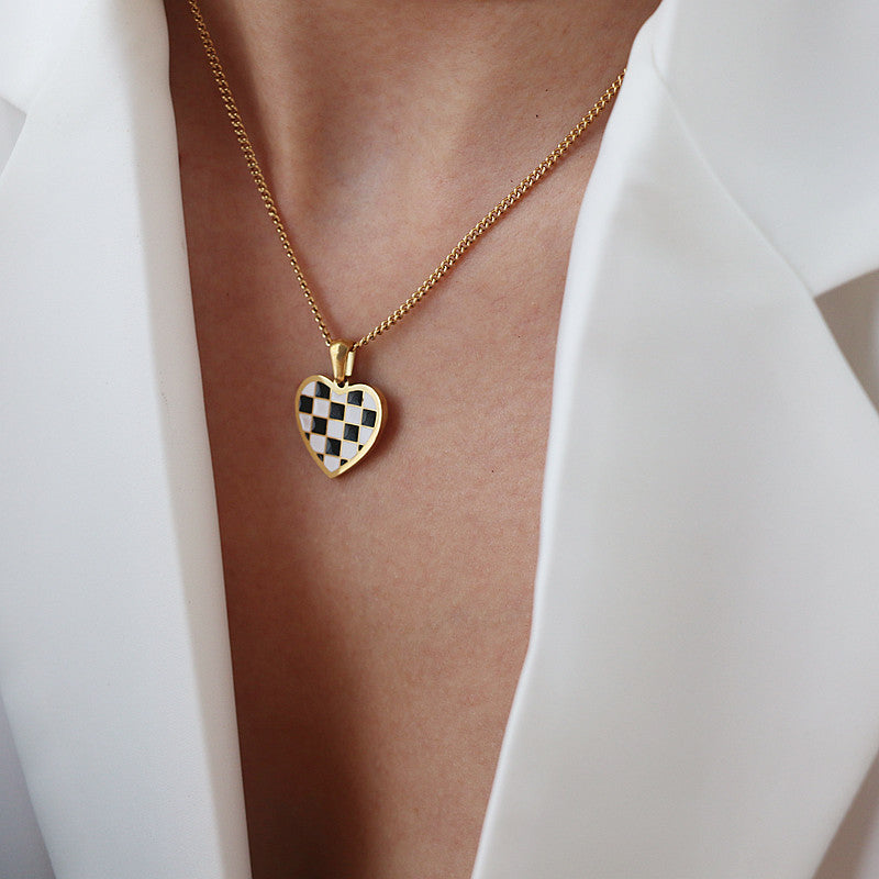White Chessboard Plaid Love Female Light Luxury Necklaces