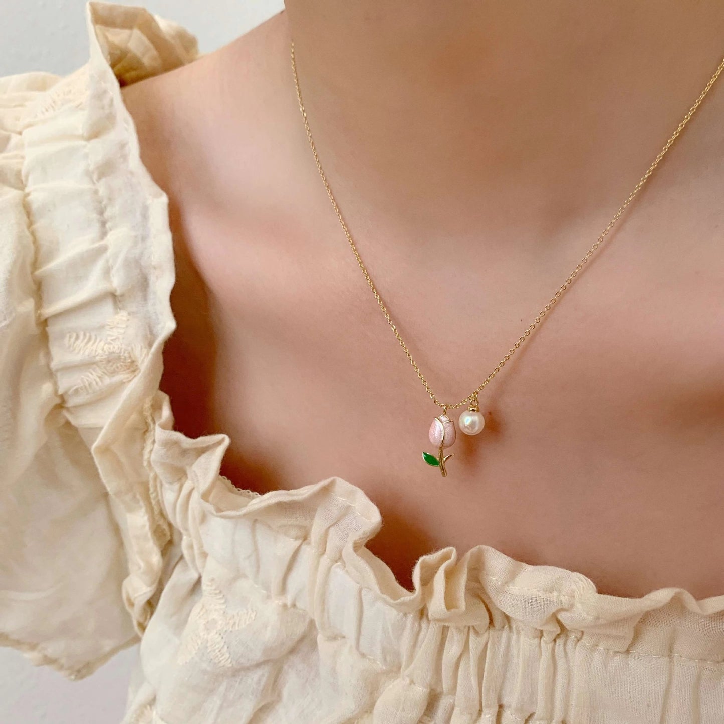 Women's Pearl Summer Design Sense Niche Bead Light Luxury Clavicle Necklace