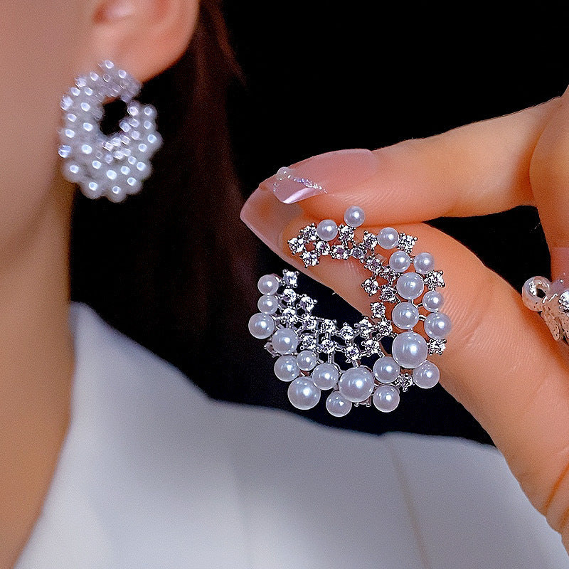 Shining Diamond Irregular Round Female Special Earrings