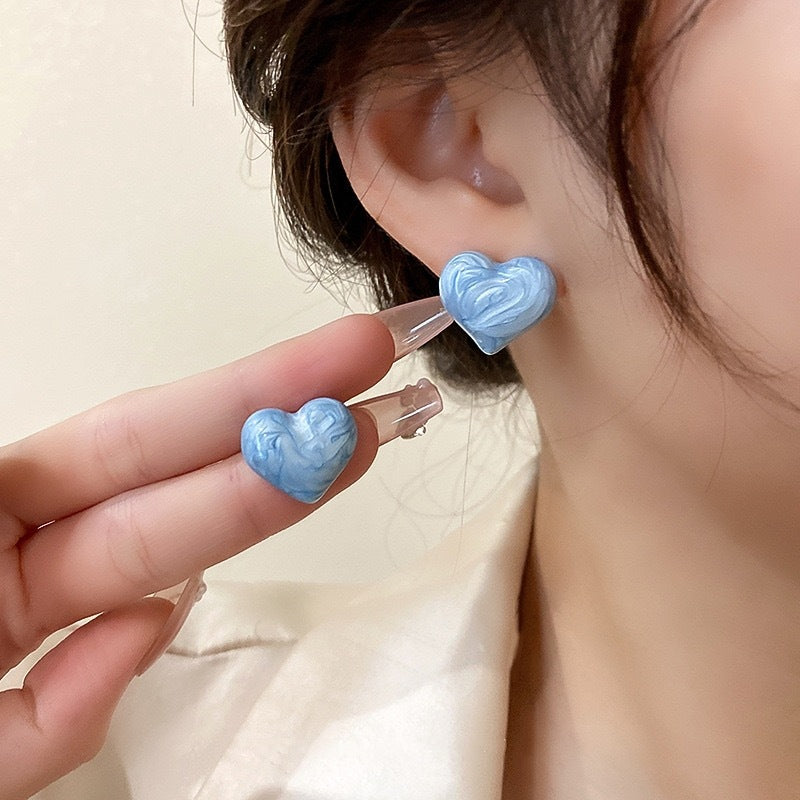 Simple Trendy Retro Love Heart Enamel Earrings