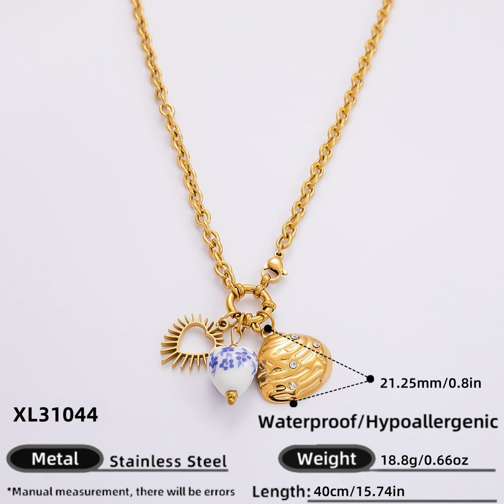 Women's Niche Stainless Steel Gold Pearl Heart Necklaces