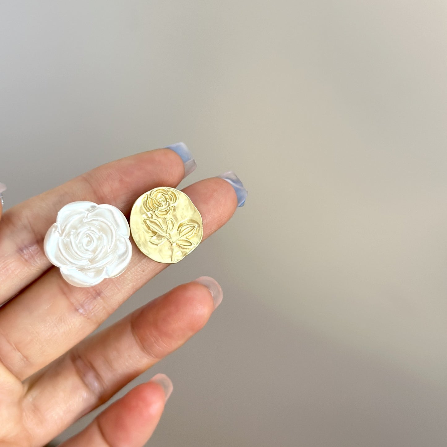 Style Retro Matte Rose Flower Niche Earrings