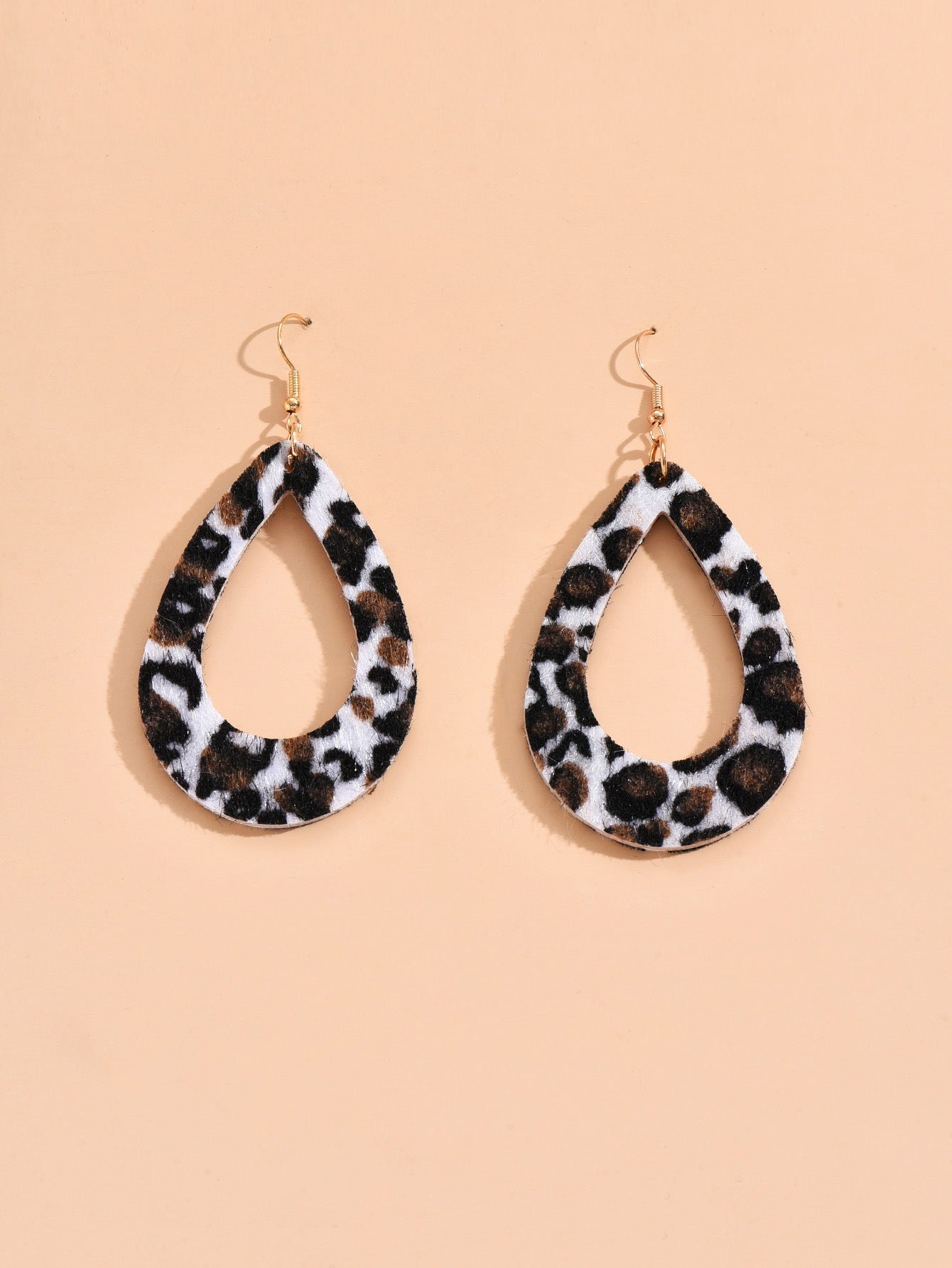 Women's Leather Horse Fur Print Hollow Water Earrings