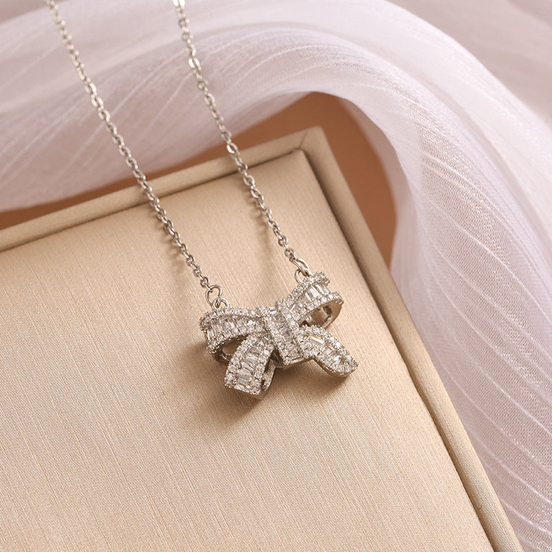 Titanium Steel Diamond Four-leaf Flower Female Necklaces