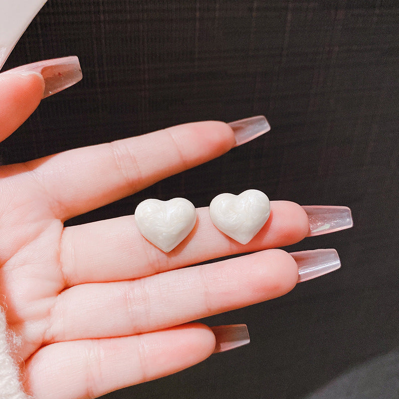 Simple Trendy Retro Love Heart Enamel Earrings