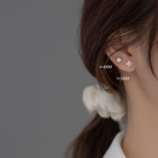 Sier Simple Single Rhinestone Ear Small Earrings