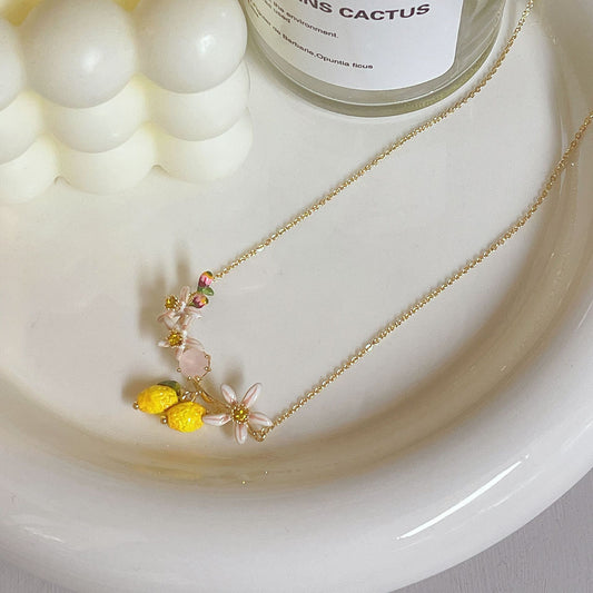 Women's Flower Design Elegant Light Luxury Fashion Necklaces